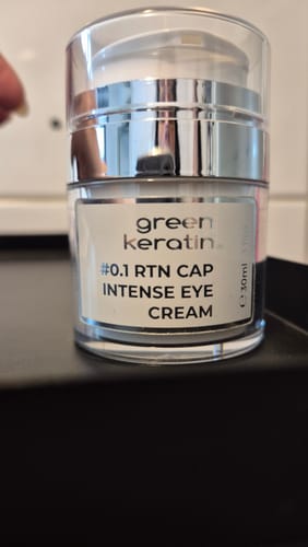 Customer photo review of #RTN CAP 0.1% - Crème intense pour le contour des yeux, Sans Parfum