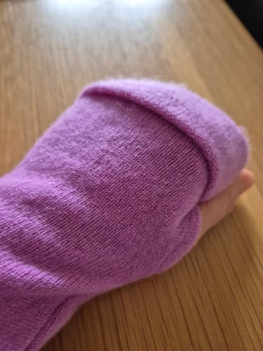 Customer photo review of Primrose Purple Fingerless Gloves