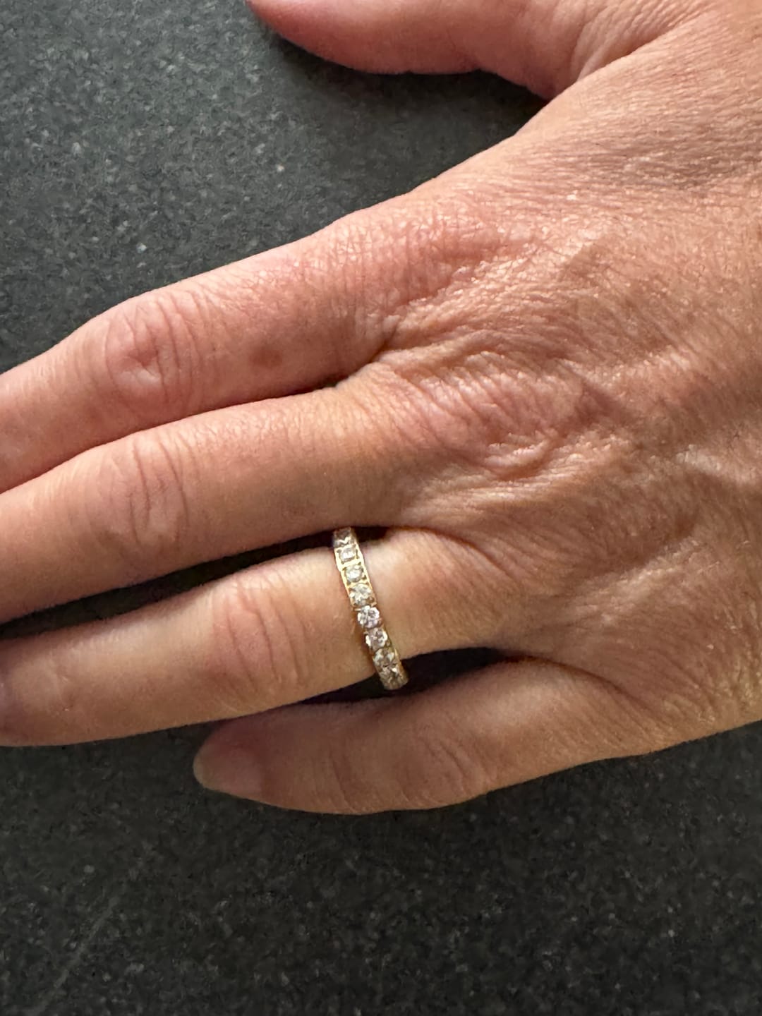 Customer photo review of Gold 3mm Full Glitz Ring
