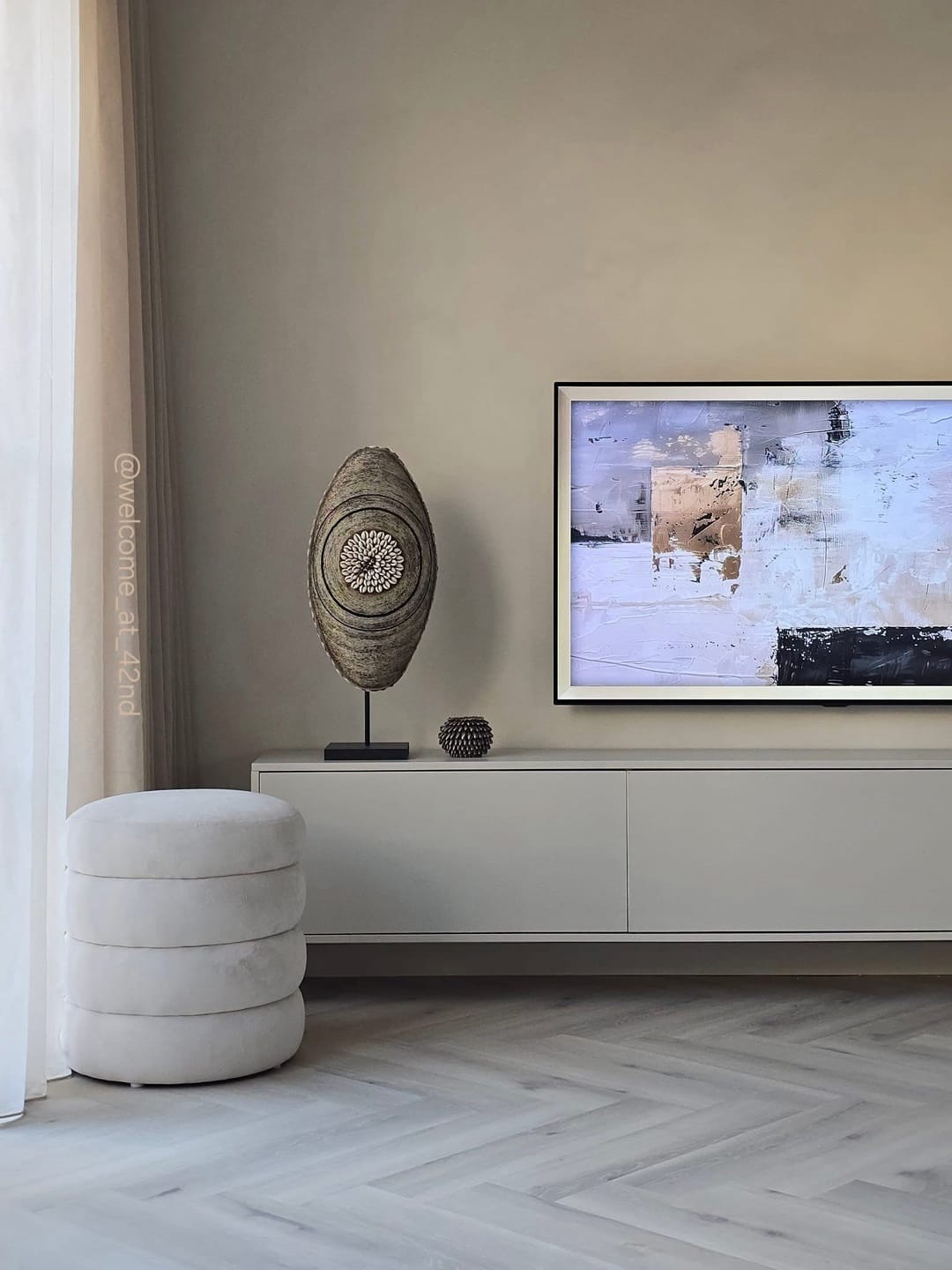 Customer photo review of Madera TV-Meubel zwevend beige 240 cm