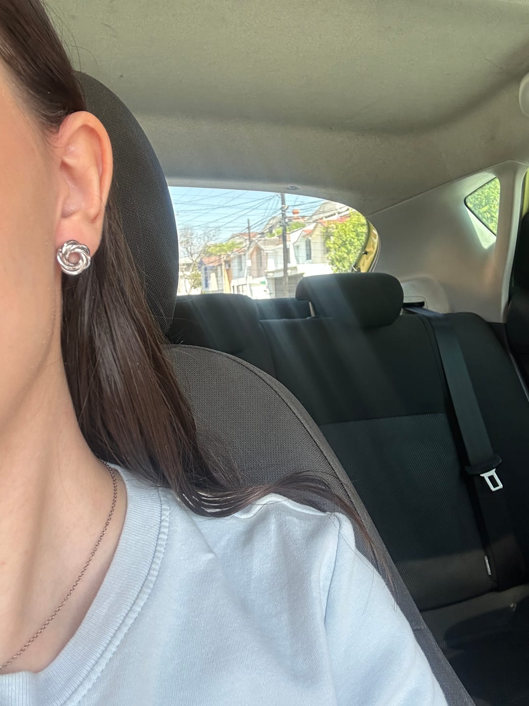 Customer photo review of Par Arete Nudo Forma De Flor