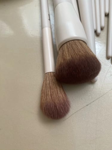 Customer photo review of סט מברשות איפור  – 14 חלקים (דגם T329)