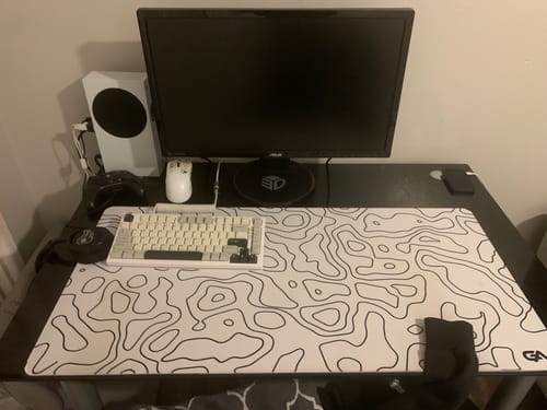 Customer photo review of White Topo Mousepad