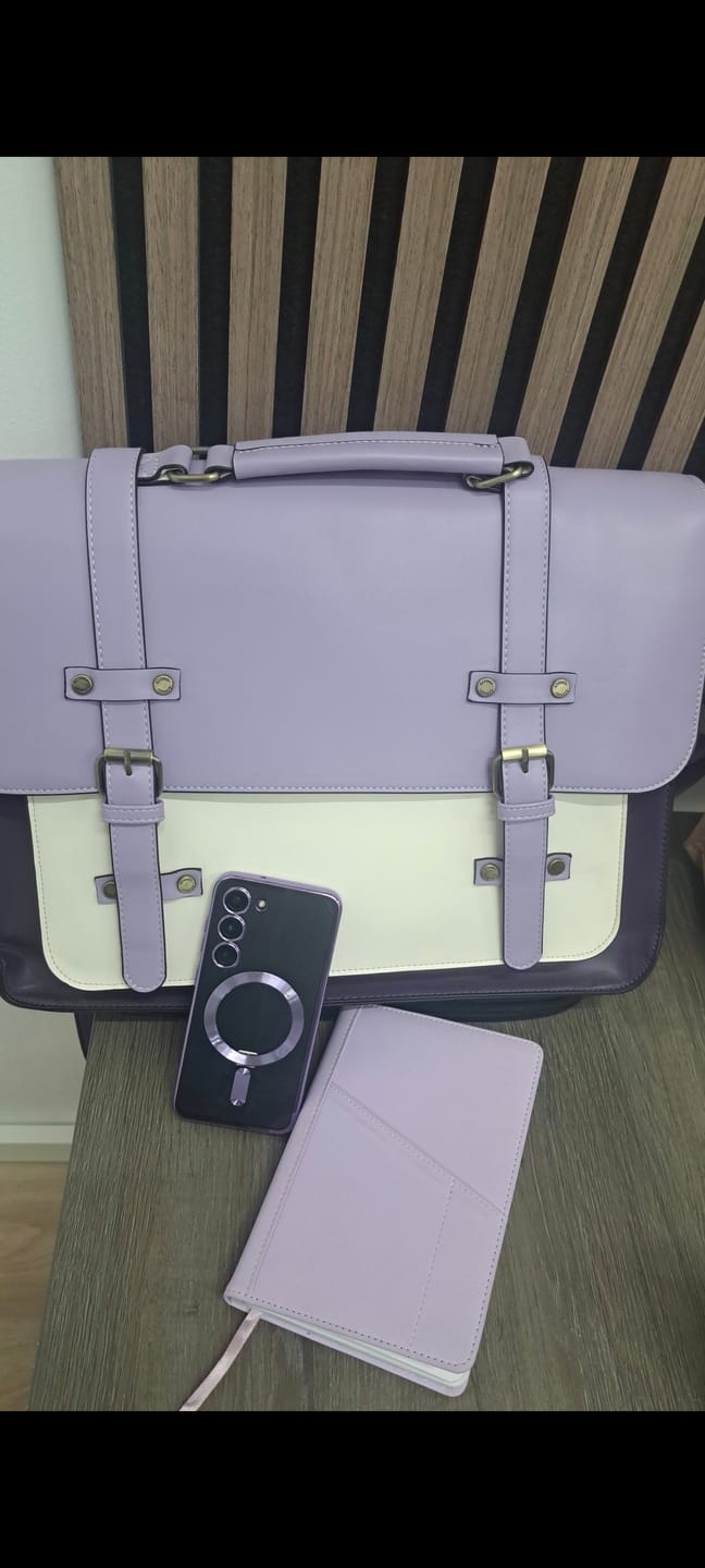 Customer photo review of Sombre Vintage Briefcase