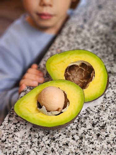 Customer photo review of Avocado "Jumbo" Bio & Fair Kipepeo