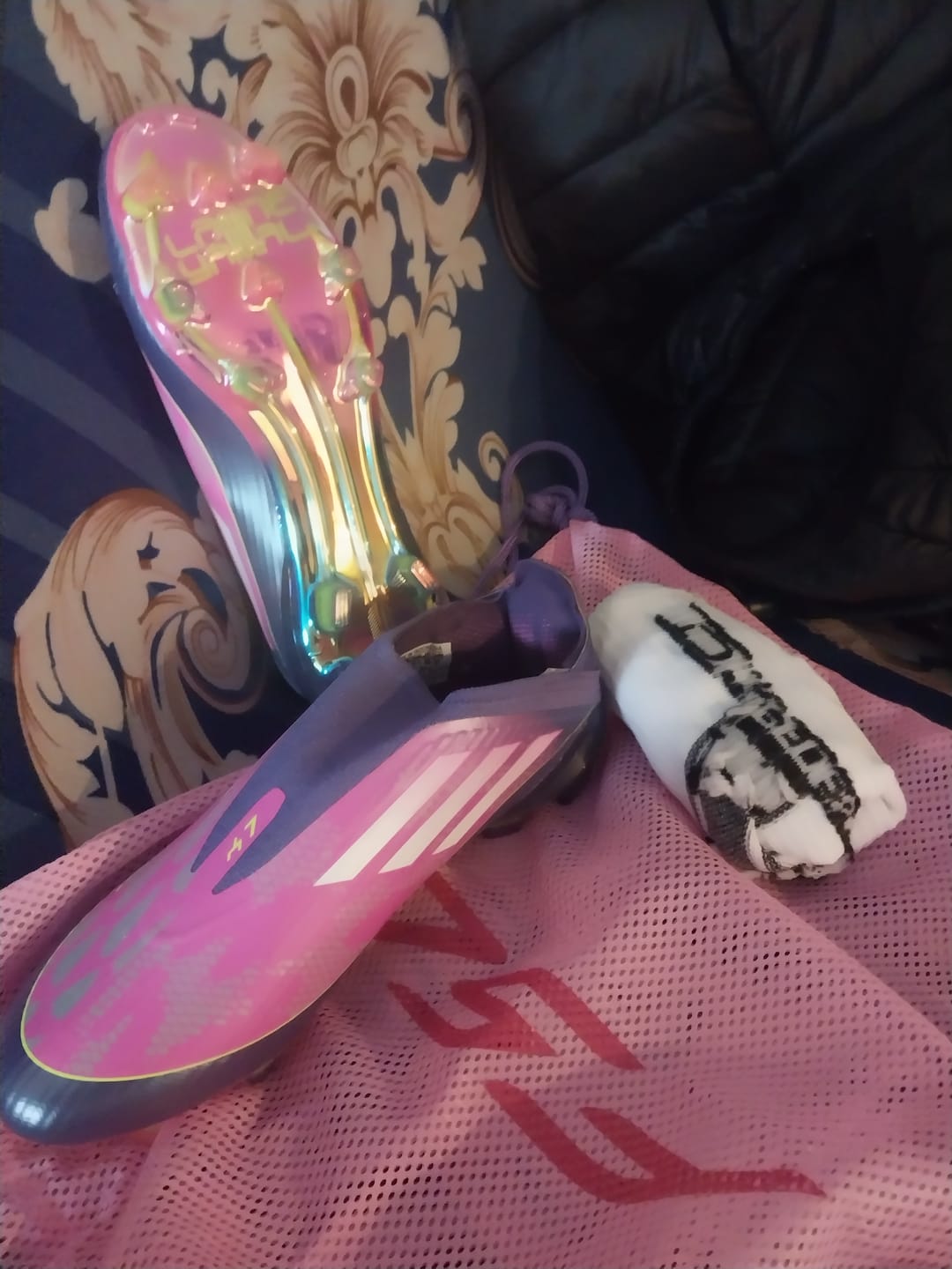 Customer photo review of F50 Laceless Lamine Yamal 2 - Violet/Rose/Jaune Fluo