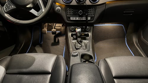 Customer photo review of Auto Fußmatten nach Maß - Komplettset