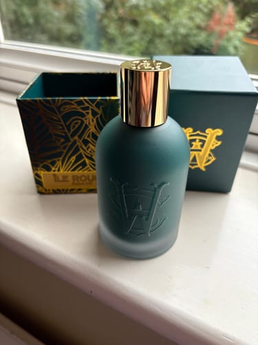 Customer photo review of Ile Rouge