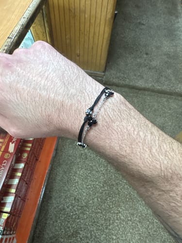 Customer photo review of MIDNIGHT CLOVER BRACELET | Silver