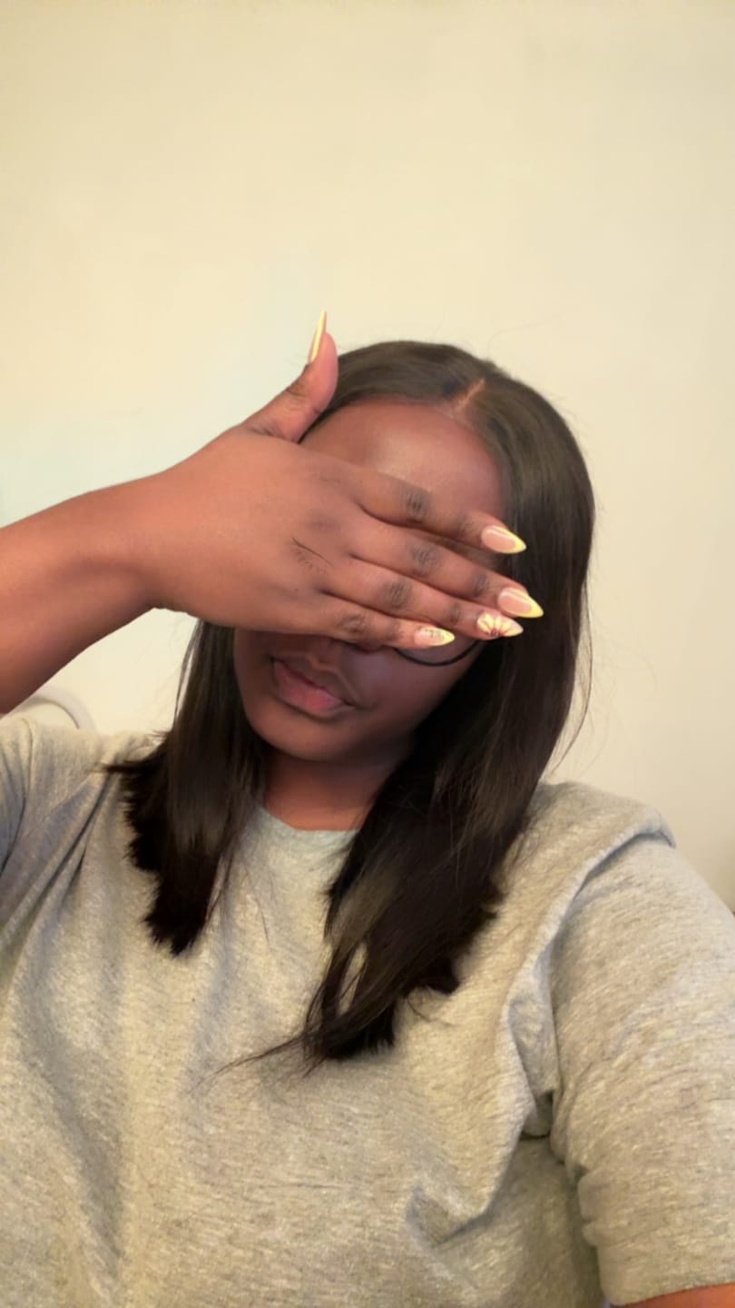 Customer photo review of Wear And Go Pre-Bleached Double Drawn Bob With 7 X 5 Closure