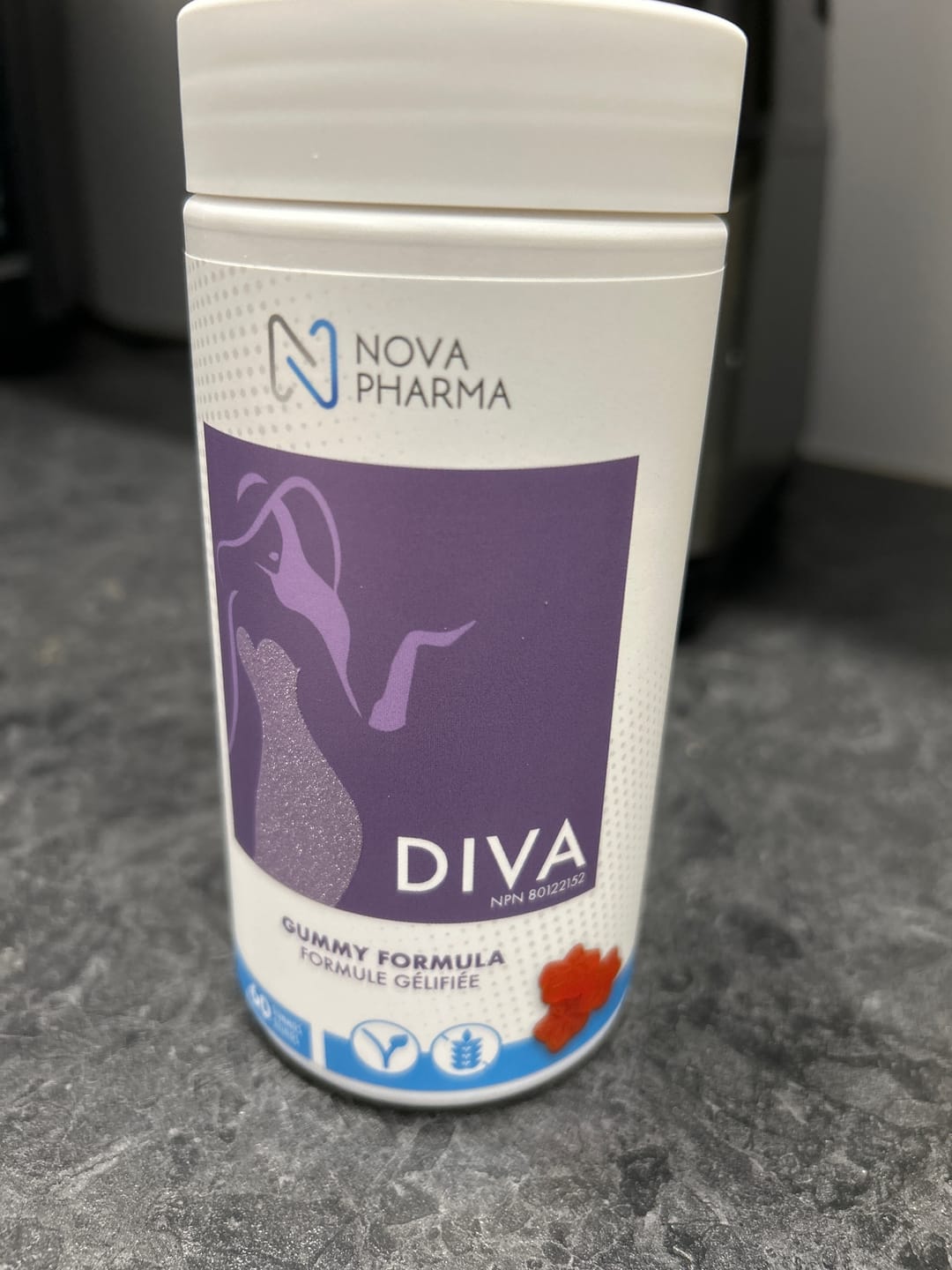 Customer photo review of Nova Pharma - Diva Jujubes à la biotine (60 jujubes)
