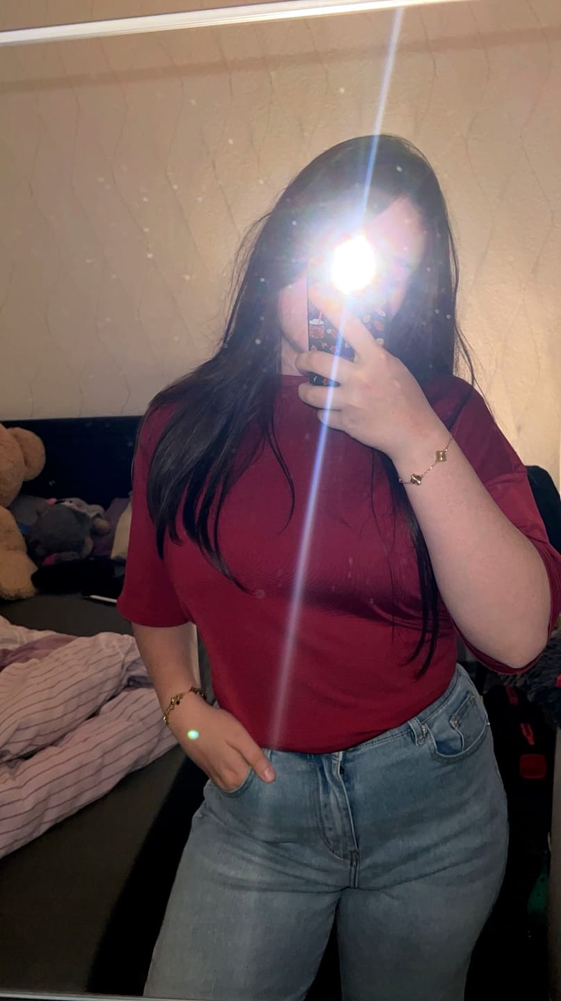 Customer photo review of Curve-Hugging Relax – High-Waist – Sky Blue