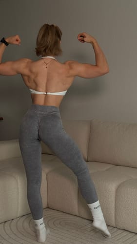 Customer photo review of DAVOMI Minimal Neckholder Sport-BH - Cream White