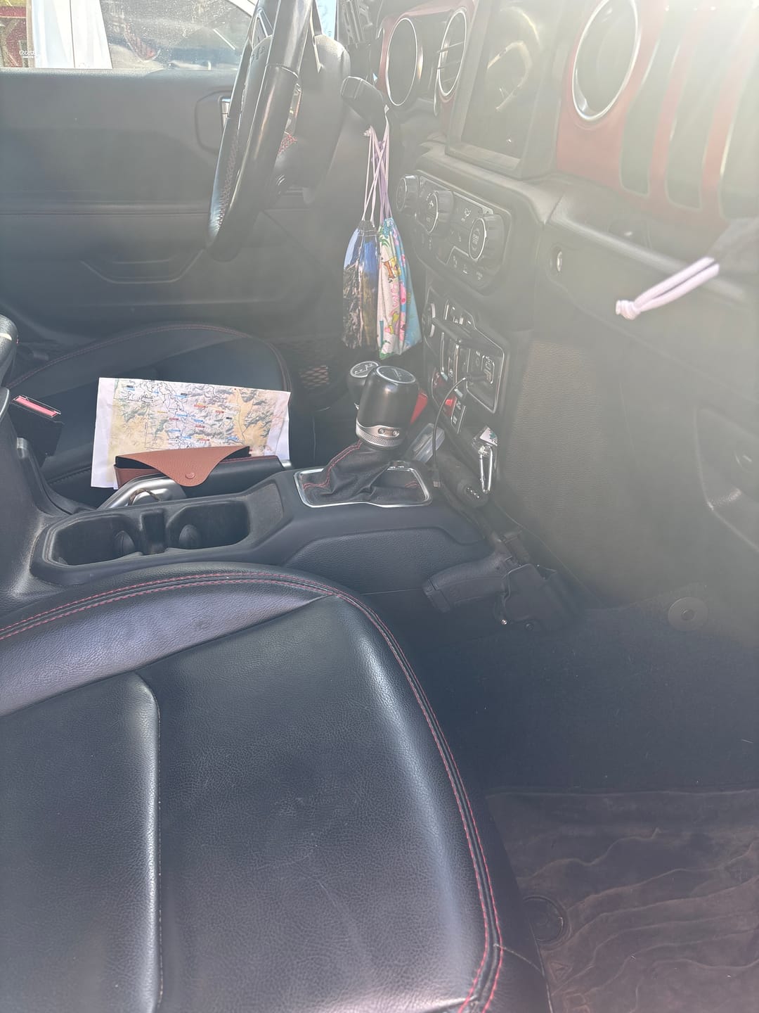 Customer photo review of Gladiator JT Universal Accessory Mount