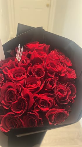 Customer photo review of Red Rose Bouquet