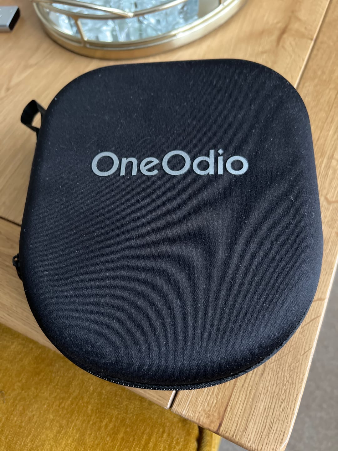 Customer photo review of Oneodio A Series - Bluetooth 5.0 Active Noise Cancelling Wireless Headphones - Built-in Microphone, Type C Charging & Carry Case