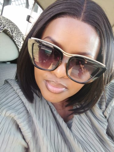 Customer photo review of Mabontle 10 inch 5x5 Vietnamese SDD Bone Straight Wig