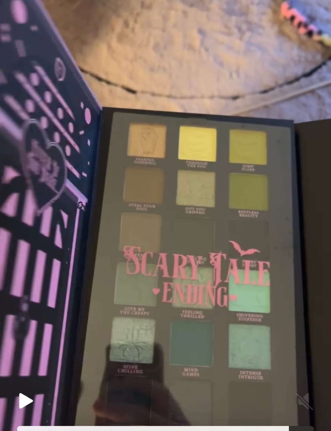 Klantfotorecensie van P.Louise Scary Tale Ending Halloween Palette