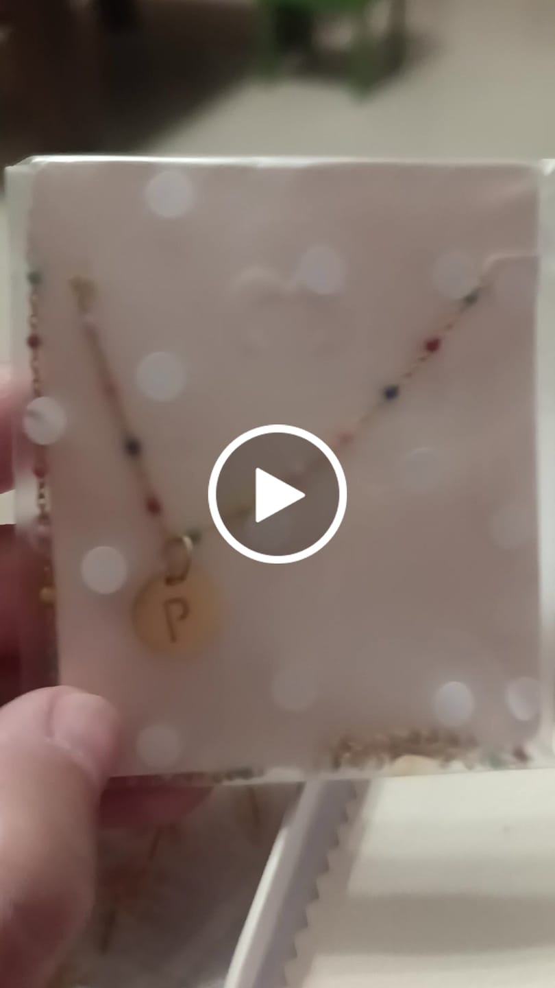 Customer video review of Collar Letras ABC