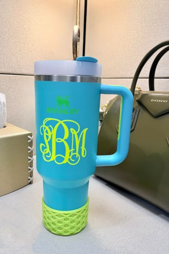 Customer photo review of WAFFLE Chartreuse Tumbler Boot -fits 20-40oz NEW!