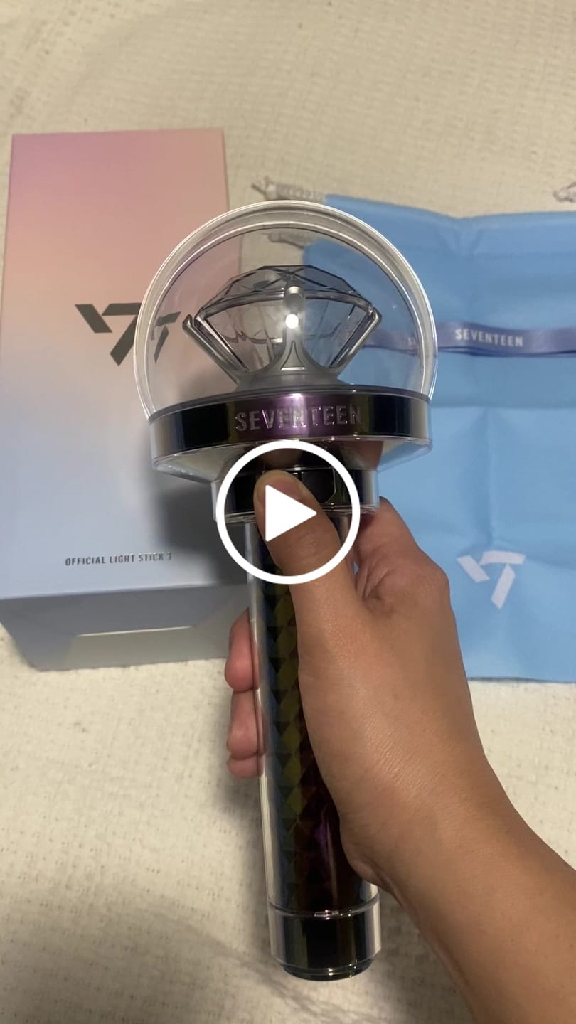 Customer video review of SEVENTEEN - OFFICIAL LIGHT STICK VER.3