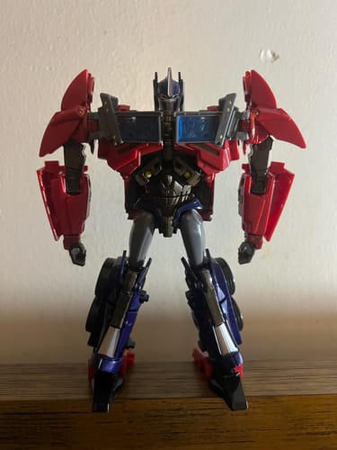 Customer photo review of APC Toys APC-001 APC001 2.0 Version Attack Prime ( 1:1 TFP Optimus Prime Voyage Class ) Repainted Version 17cm / 6.7"