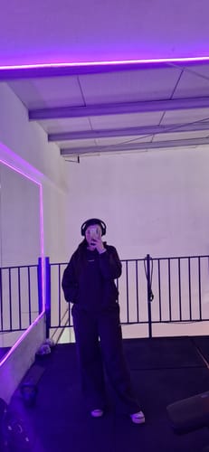 Customer photo review of CONJUNTO POLERÓN OVERSIZE & PANTALÓN RECTO - CHOCOLATE