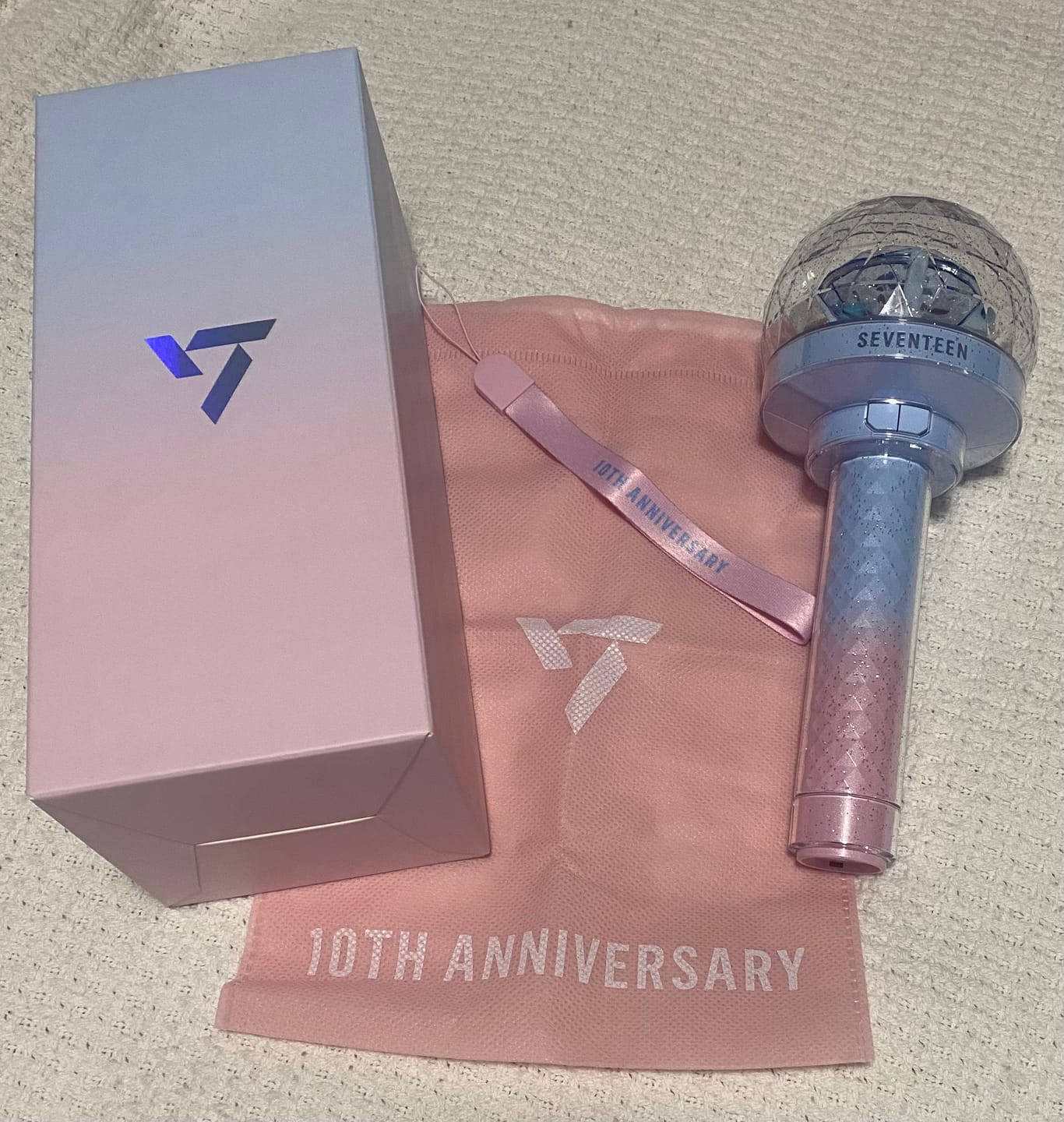 Customer photo review of SEVENTEEN - OFFICIAL LIGHT STICK VER.3 10TH ANNIV.