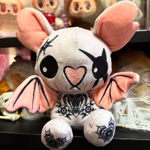 Customer photo review of Batties Plush Pendant Blind Box