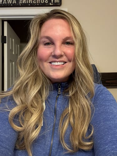 Customer photo review of DREAMY BLONDE BALAYAGE // LACE TOPPER // 20 INCHES // 7x7 CAP