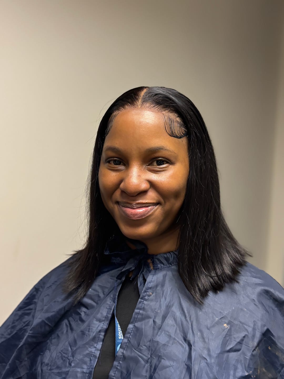 Customer photo review of Wear And Go Pre-Bleached Double Drawn Bob With 7 X 5 Closure
