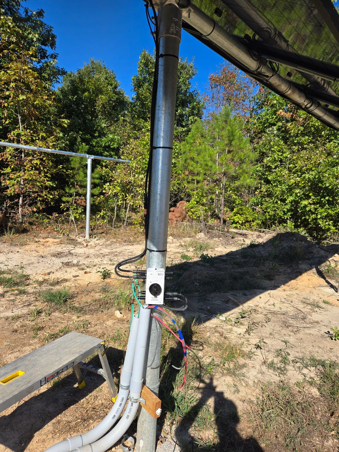 Customer photo review of Solar PV DC Quick Disconnect Switch | Solar Array DC Quick Disconnect Switch | 1500 Volt 55 Amp | 4 Pole 2 Strings | Easy to Install