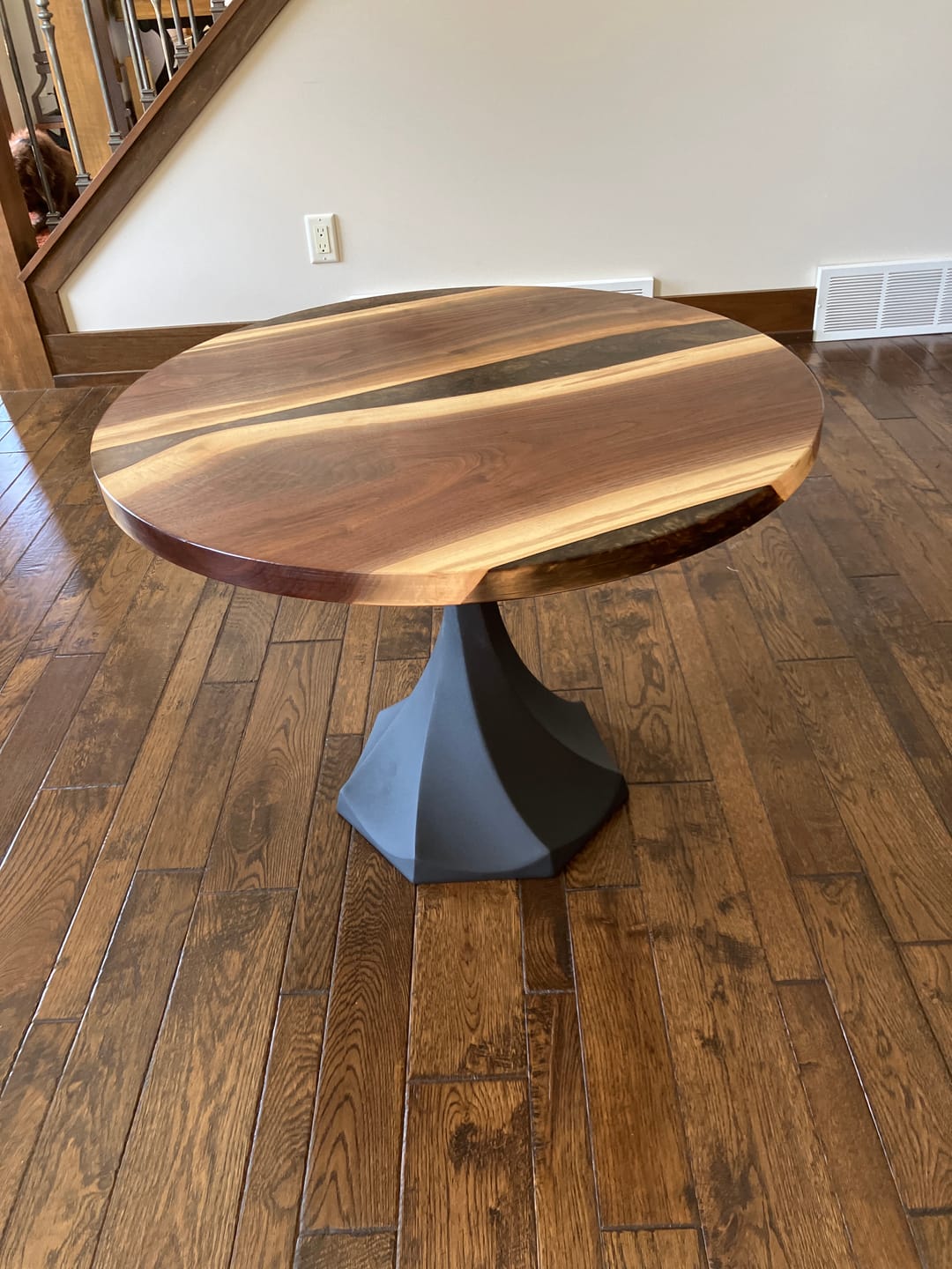 Customer photo review of End Table Base 217 Lithe 20H Modern Tulip Design