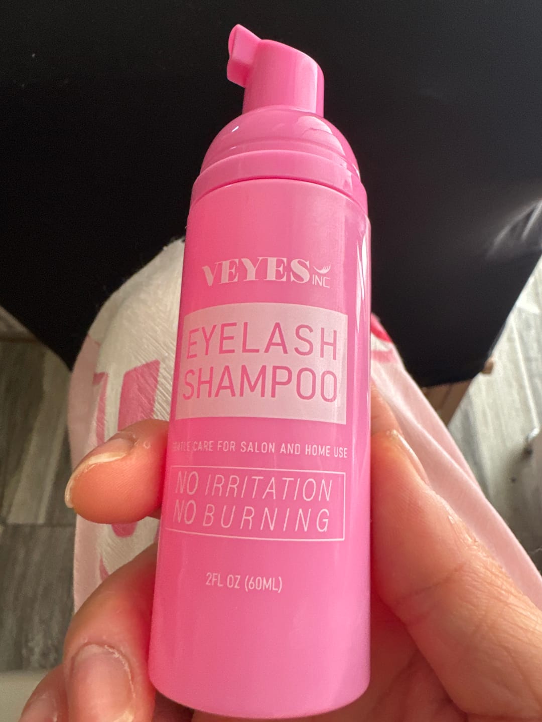 Customer photo review of Refreshing Eyelash Shampoo