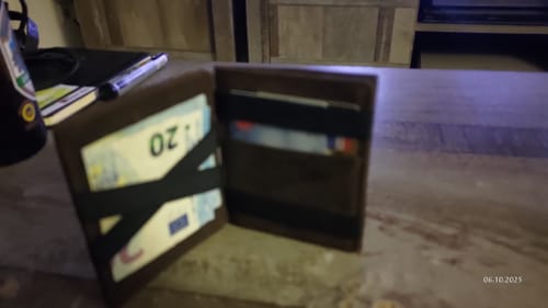 Customer photo review of Flap Boy - Magic Wallet with Coin Pocket