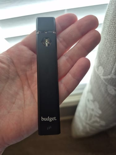 Customer photo review of 1 Gram THCA Full Spectrum Vape Pen | Berry Gelato - Hybrid
