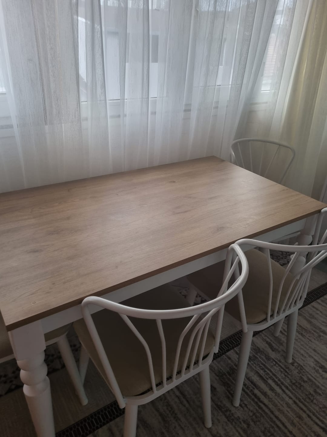 Customer photo review of Rani JC102 Mutfak Masa Sandalye Takımı Sepet Ceviz - Beyaz