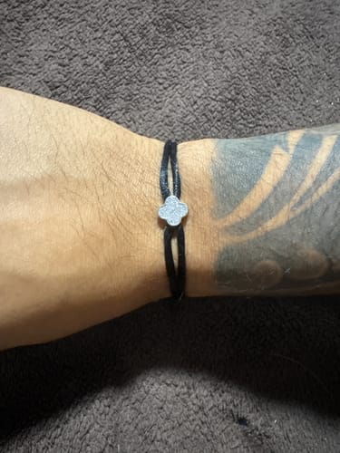 Customer photo review of MOISSANITE ICED CLOVER CORD BRACELET.