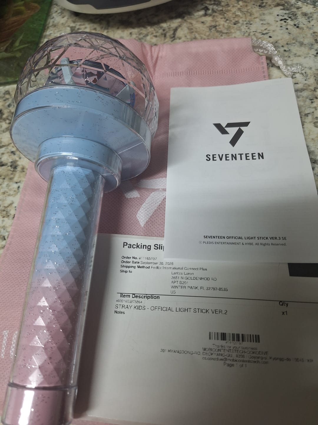 Customer photo review of STRAY KIDS - OFFICIAL LIGHT STICK VER.2