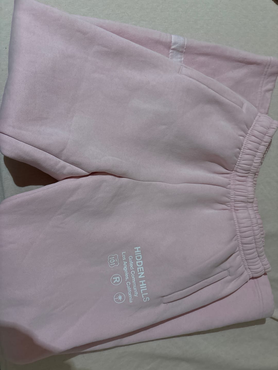 Customer photo review of LABEL STRAIGHT LEG SWEATPANTS LIGHT PINK
