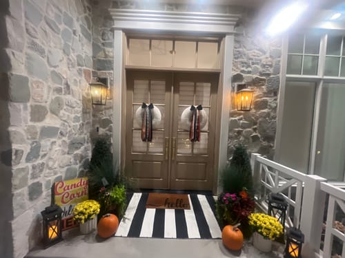 Customer photo review of Black Magic Wreath Ribbon*