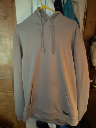 Customer photo review of 021 ESSENTIAL HOODIE