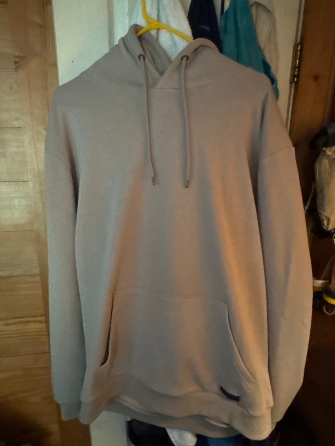 Customer photo review of 021 ESSENTIAL HOODIE