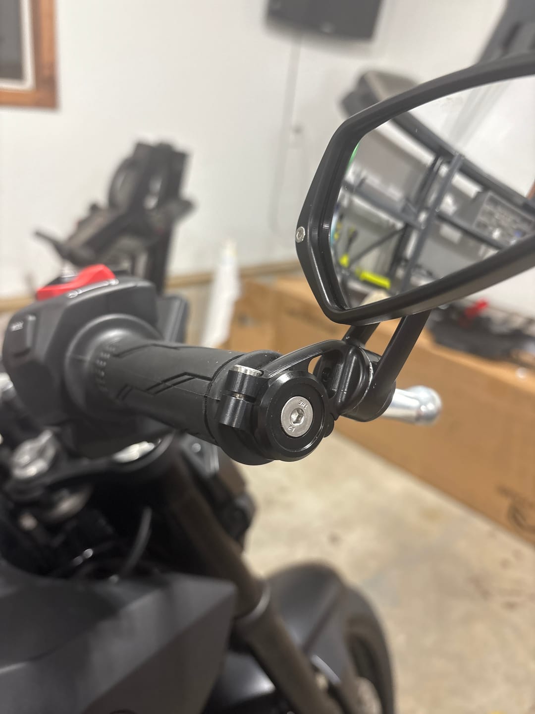 Customer photo review of Yamaha MT-07 2025+ - Brogue Machined Low Pro Bar End Mount & Mirror Kits