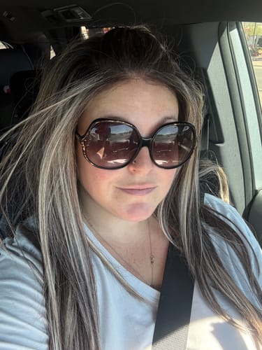 Customer photo review of Outre Perfect Hairline Glueless HD 13x6 Faux Scalp Lace Front Wig - JAYLANI