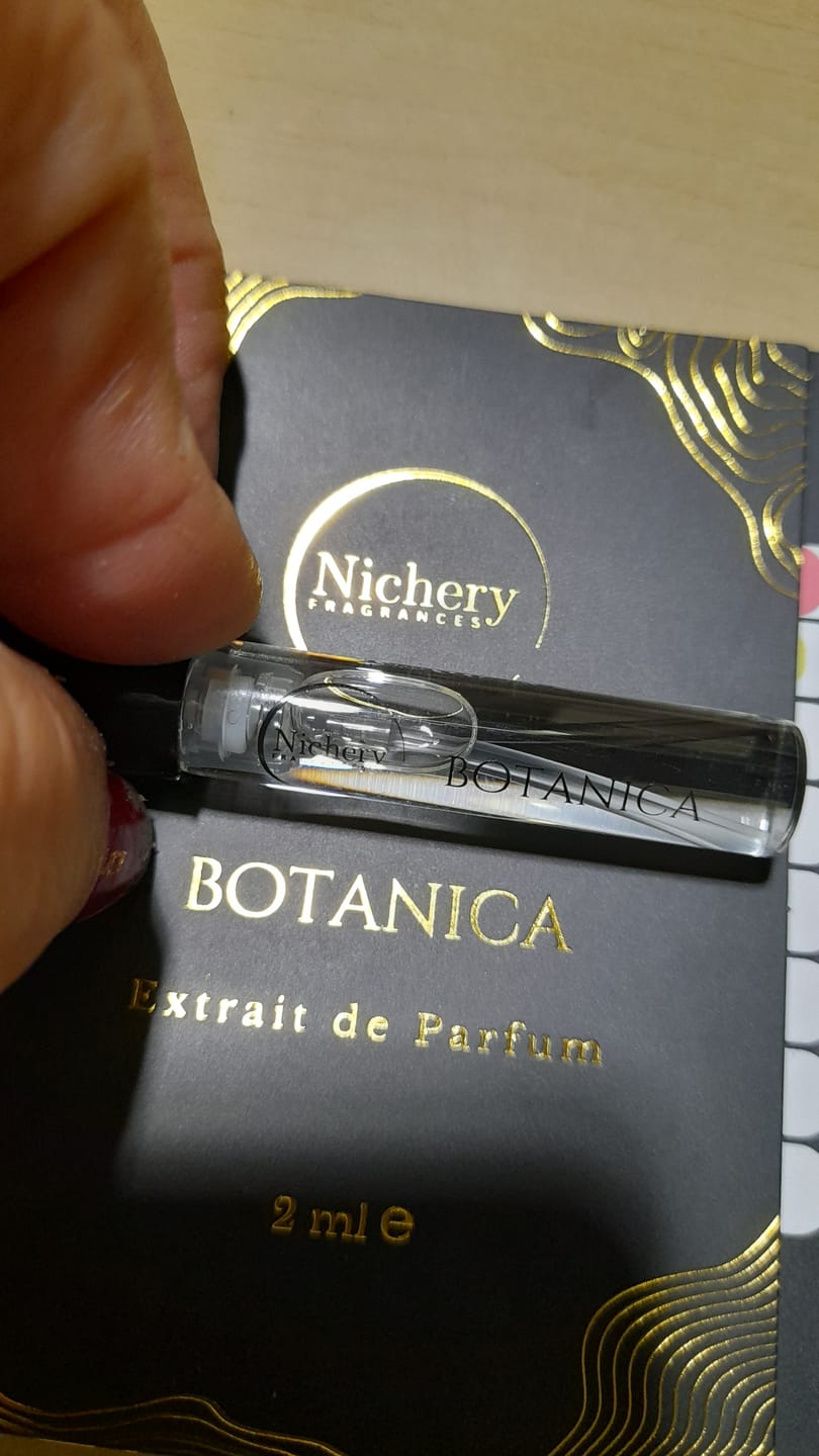 Customer photo review of Nichery Botanica - Unisex 2ml