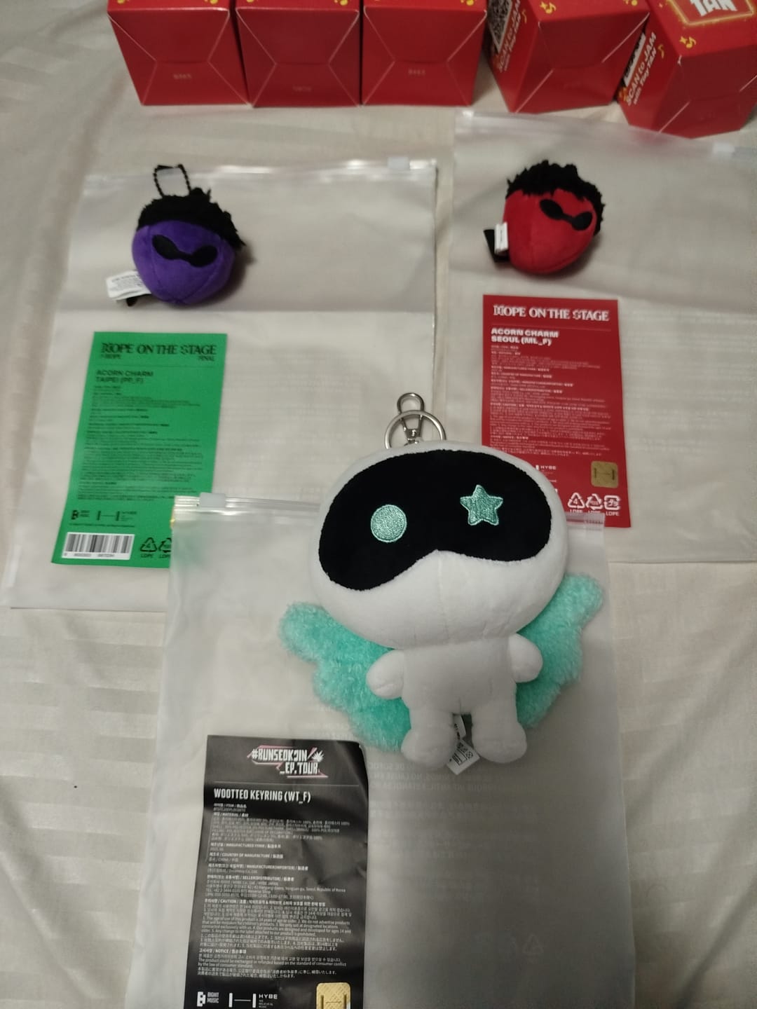 BTS J-HOPE - HOPE ON THE STAGE OFFICIAL MD ACORN CHARM | COKODIVE