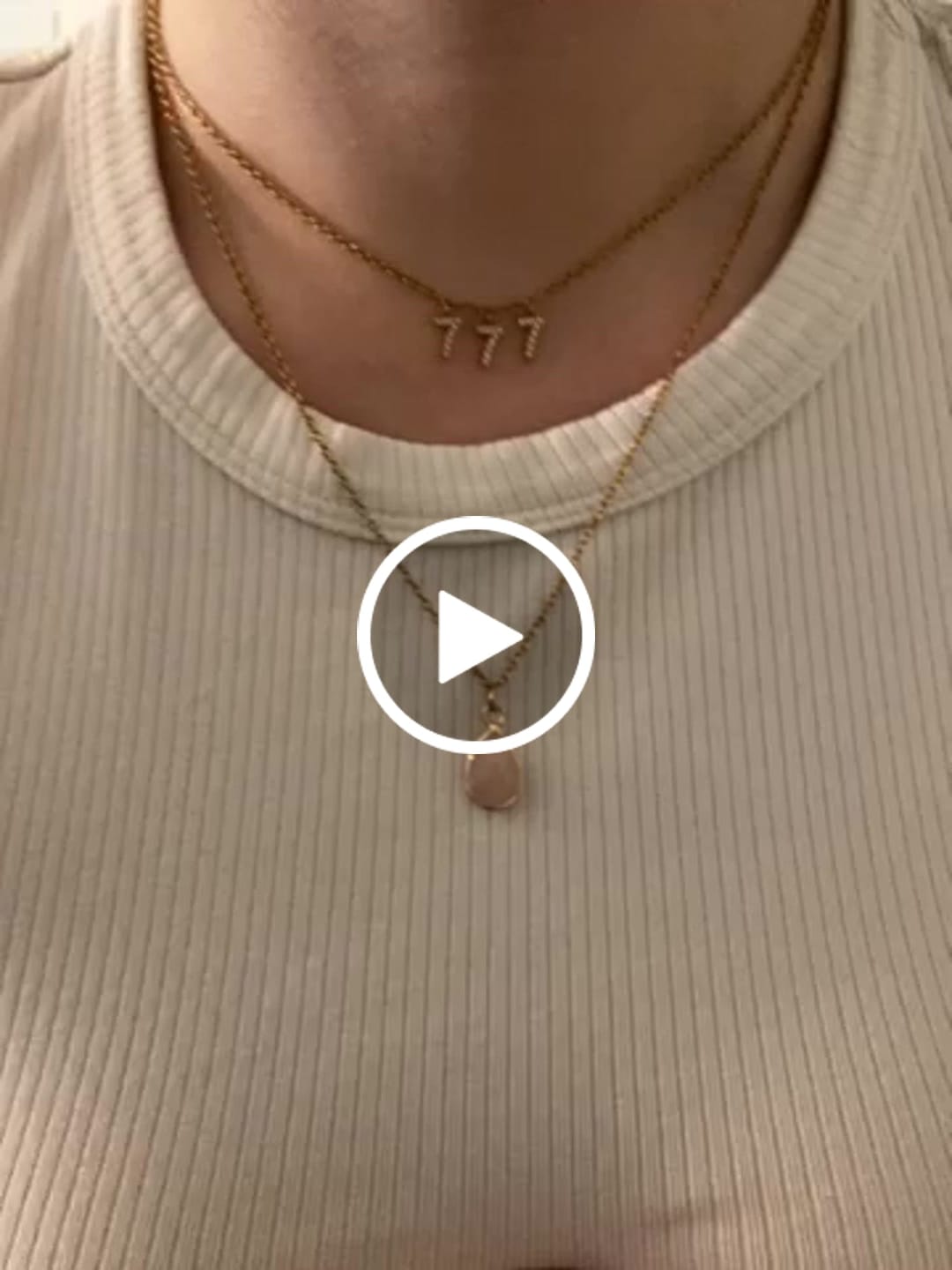 Customer video review of Rosenquarz Halskette mit 14 K Goldkette