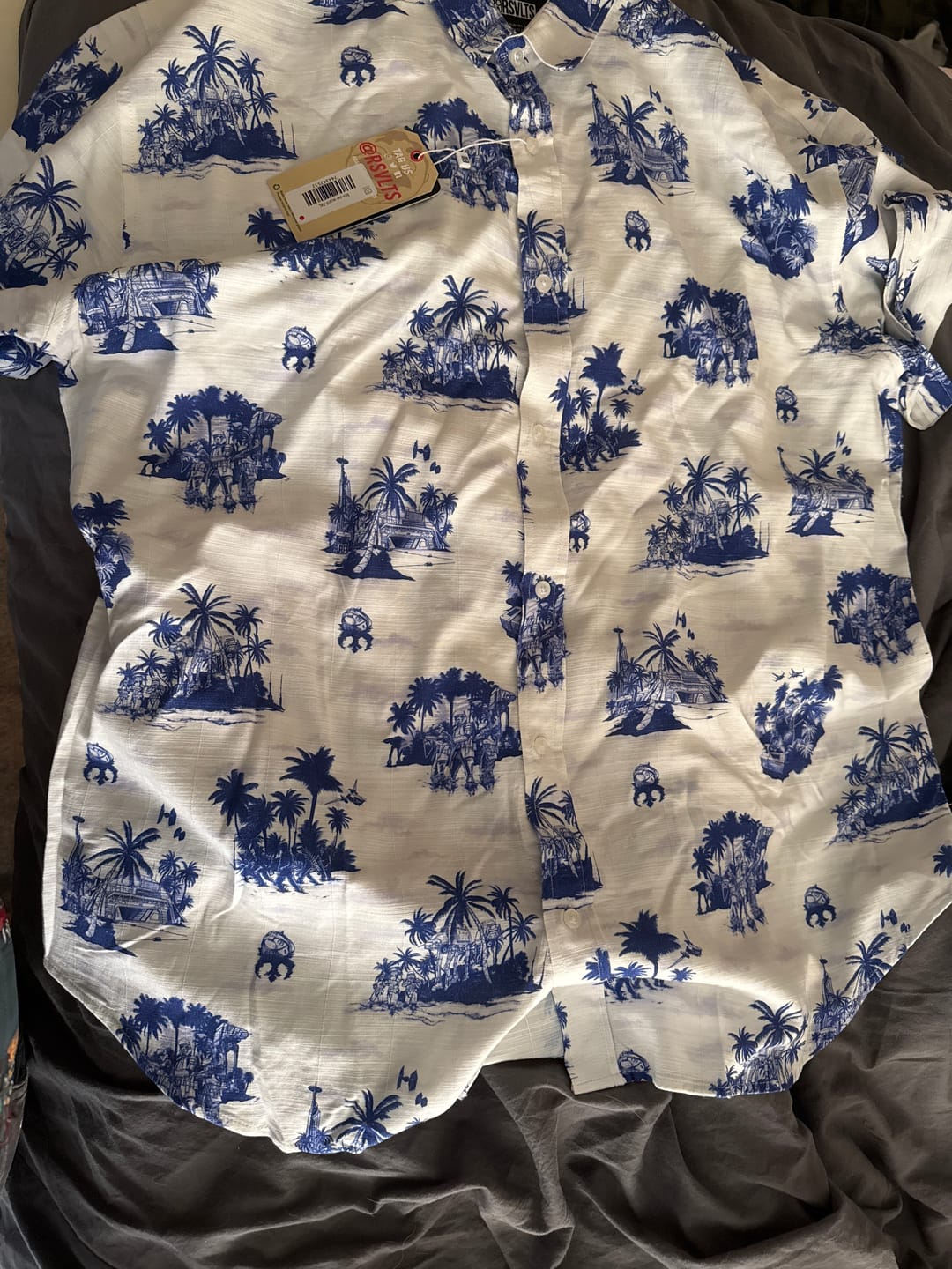 Customer photo review of Star Wars™ "Tide of the Battle" – Bamboo Short Sleeve Shirt