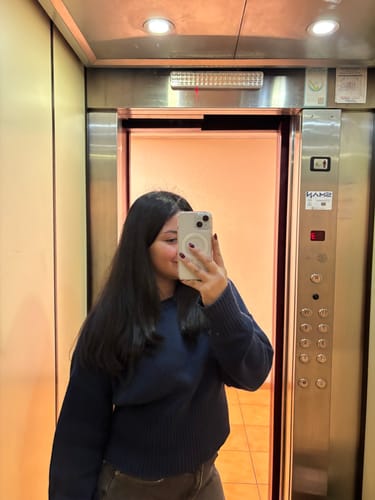 Customer photo review of SWEATER REGINA AZUL